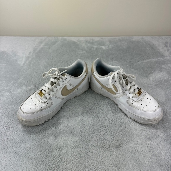 Nike Air Force 1 Essential White Beige Women's Size 7 5 - Picture 6 of 14